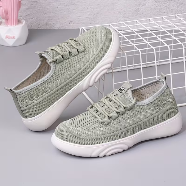 GLIMSOLE™ - LÉGÁTERESZTŐ NŐI MOKASZIN CSILLOGÓ RÉSZLETEKKEL