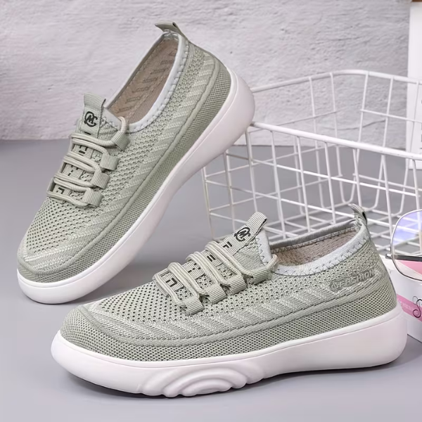 GLIMSOLE™ - LÉGÁTERESZTŐ NŐI MOKASZIN CSILLOGÓ RÉSZLETEKKEL